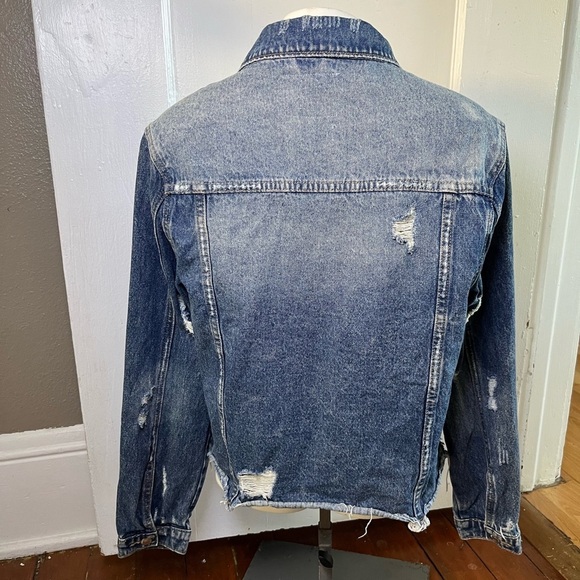 Vervet Women’s Distressed Denim Jean Jacket Size M Blue Classic Fit Casual - Picture 5 of 12